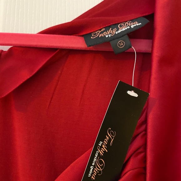 RED SILK DRESS - Picture 3 of 3